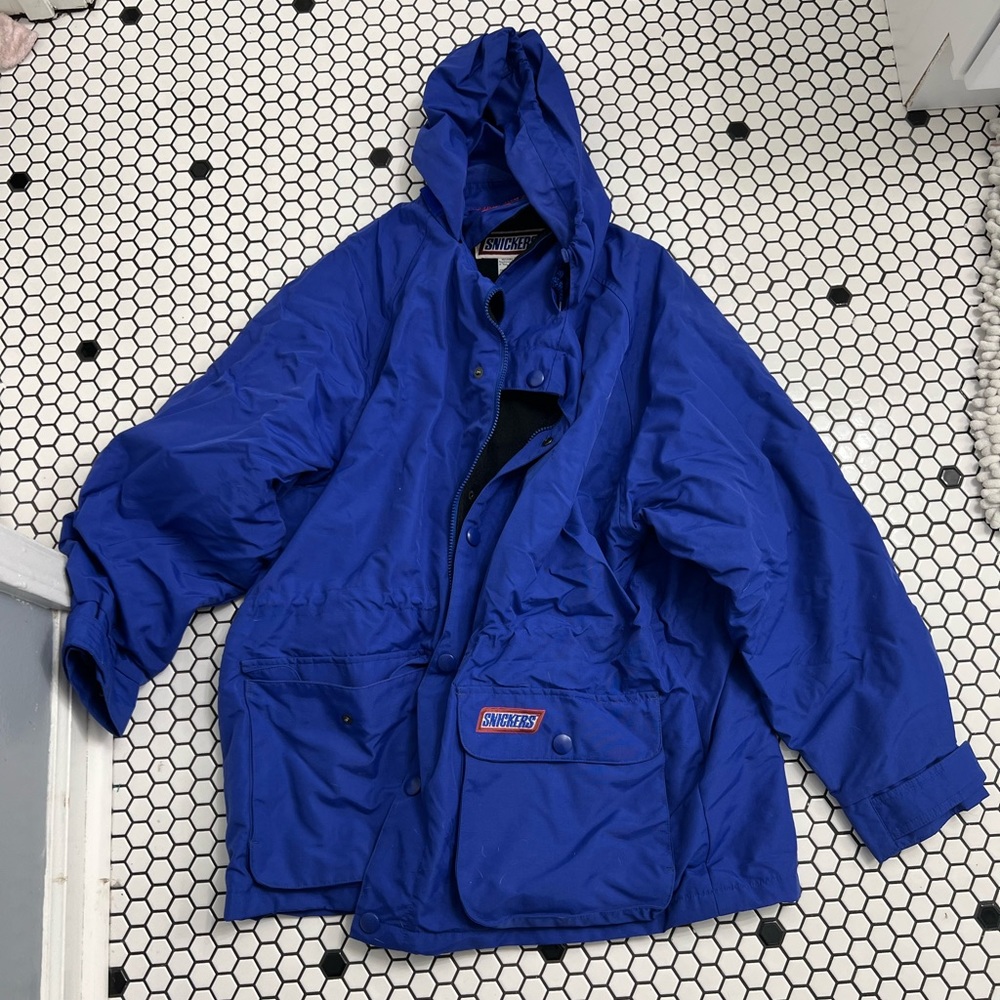 Snickers coat size large
